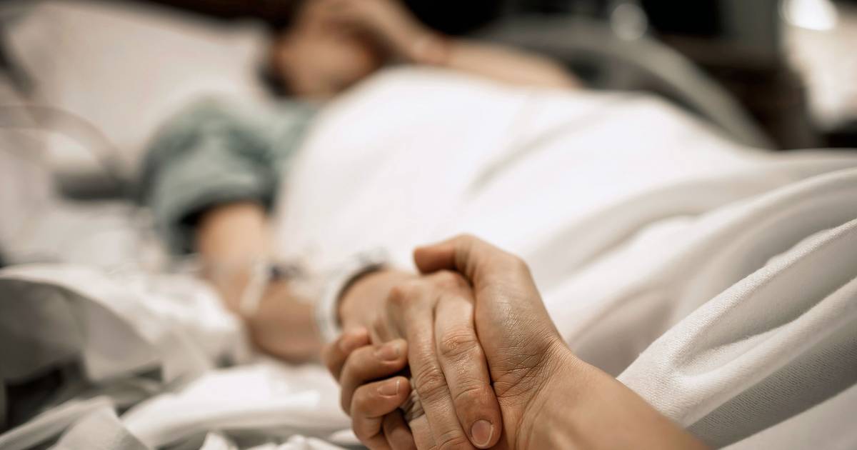 Parlamento chumba subsídio de doença a 100% para pessoas com cancro