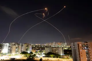 Israel. A Cúpula que é uma redoma nos céus de um país