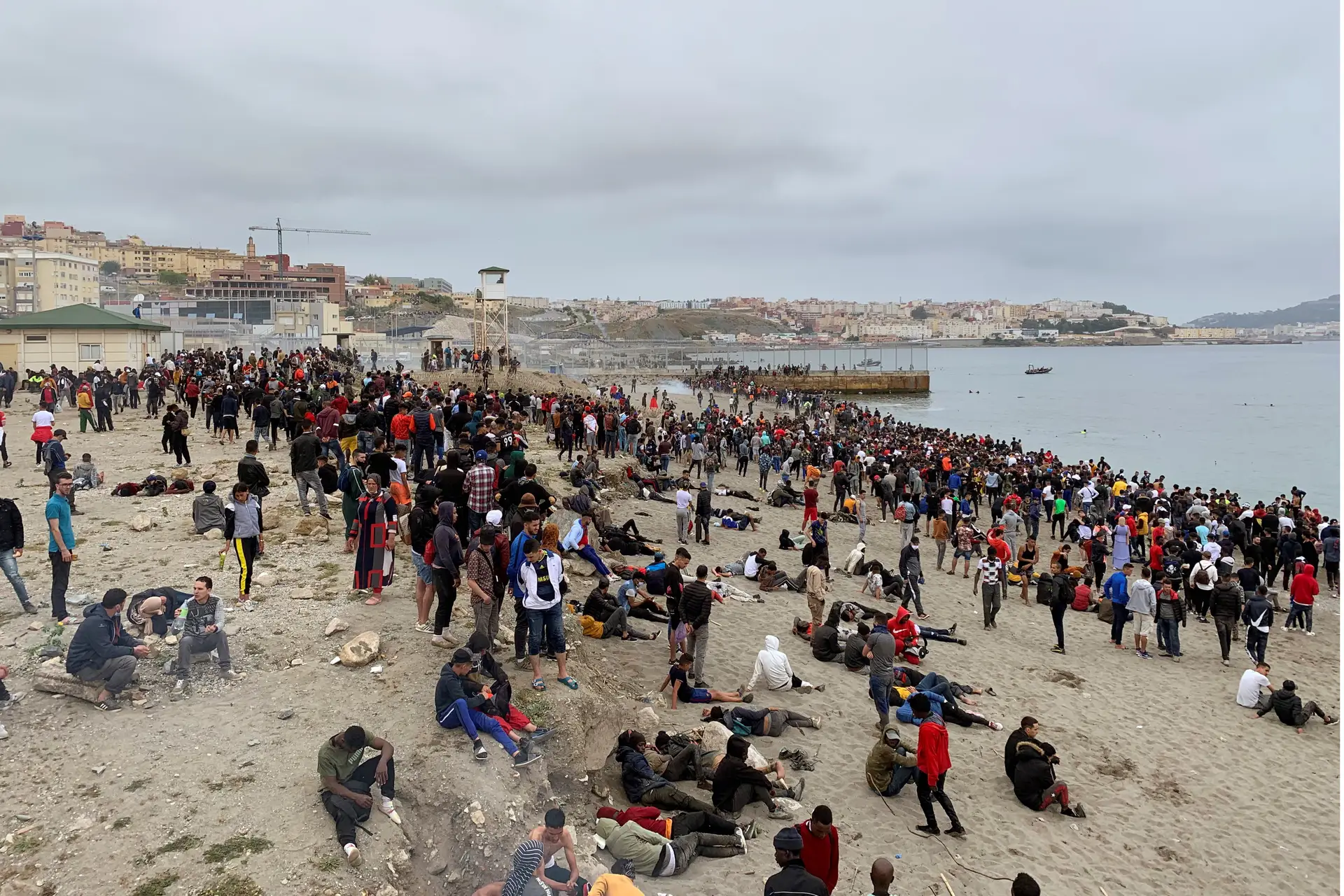 Polícia marroquina encerra a passagem de fronteira com Ceuta