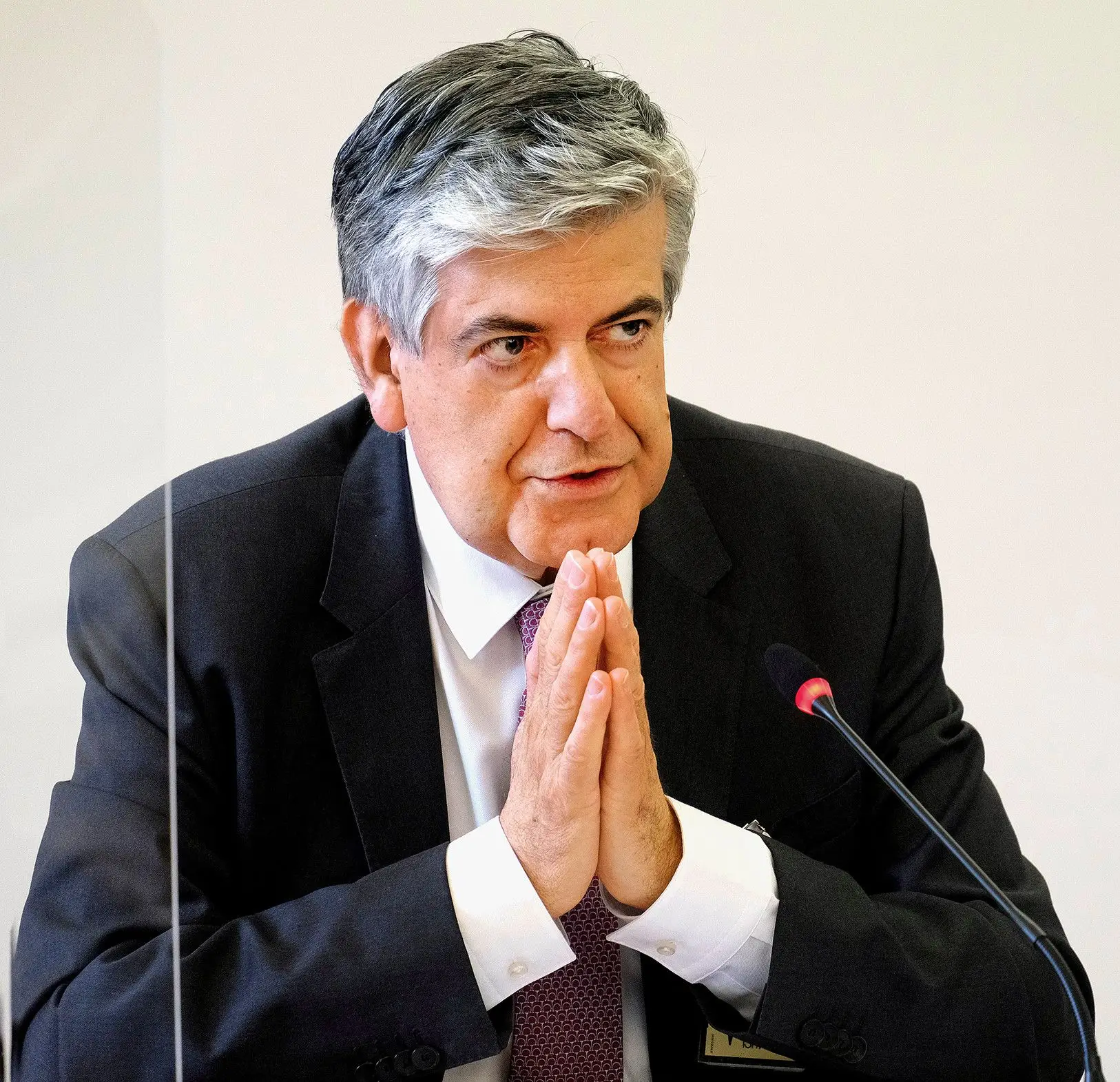 Quem pode determinar quem foi responsável pelas perdas no Novo Banco? O Fundo de Resolução não é