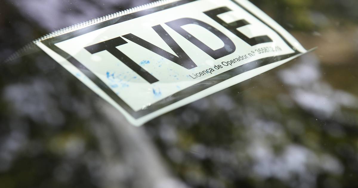 Queixas contra motoristas TVDE dispararam em 2024, mas também eles se queixam das operadoras