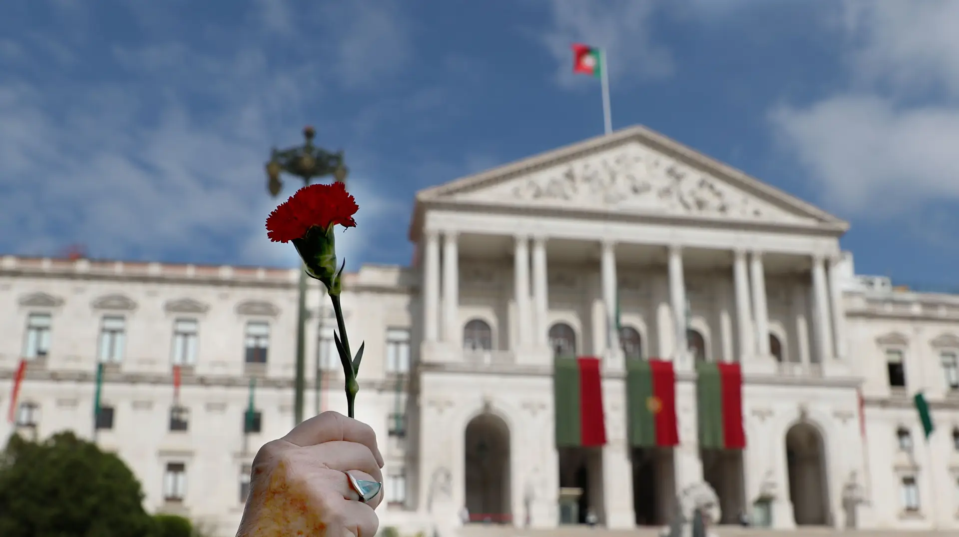 Expresso Pedro Adao E Silva Sera O Comissario Executivo Das Comemoracoes Dos 50 Anos Do 25 De Abril