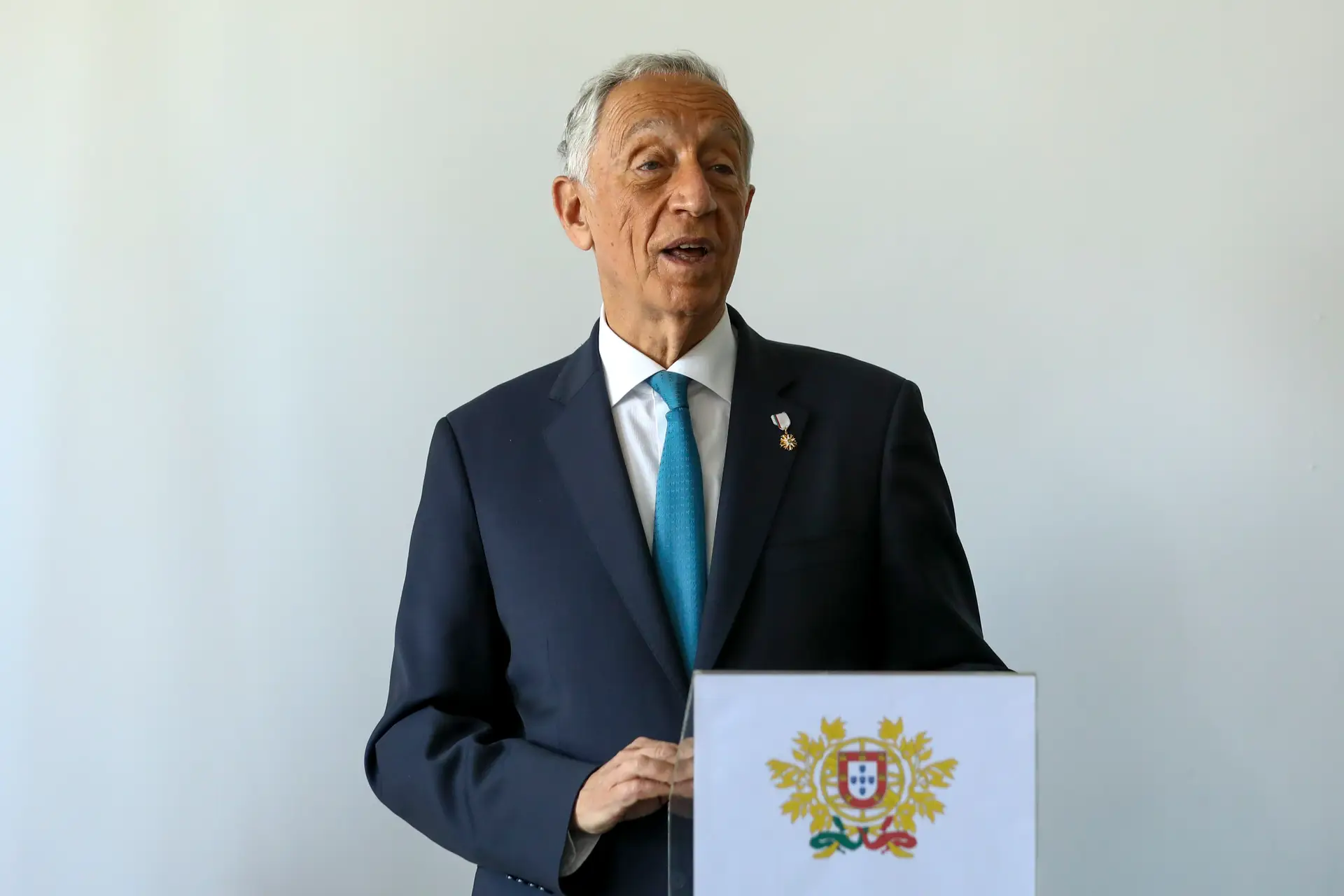Restrições em Lisboa. Marcelo diz que são “uma questão sensível”, “não voltaria atrás” no confinamento mas “é o Governo que decide”