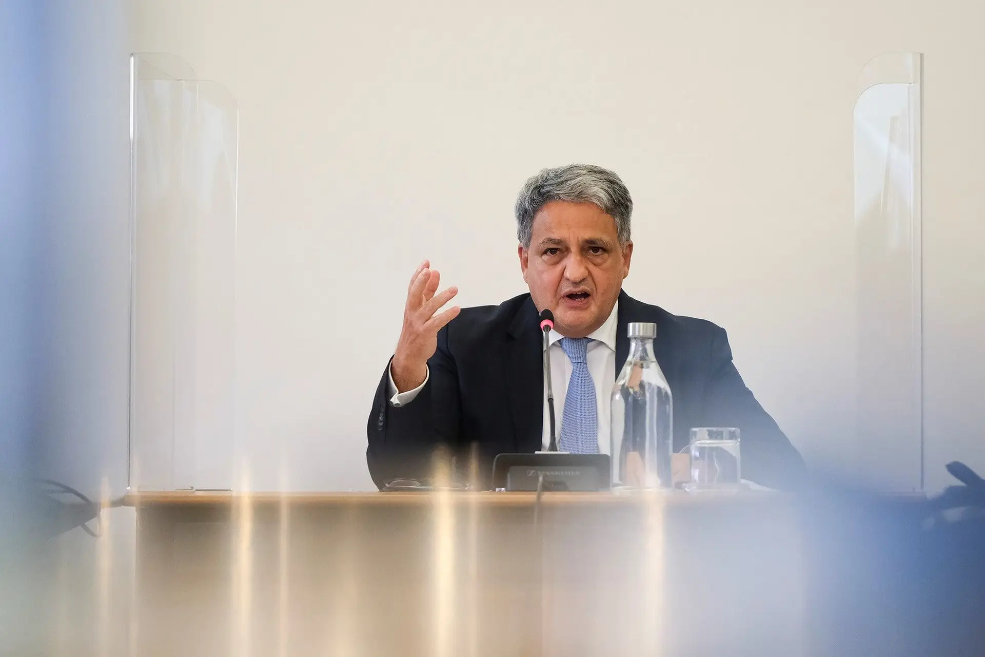 Governo atrasou-se e só agora escolheu toda a nova administração da CGD