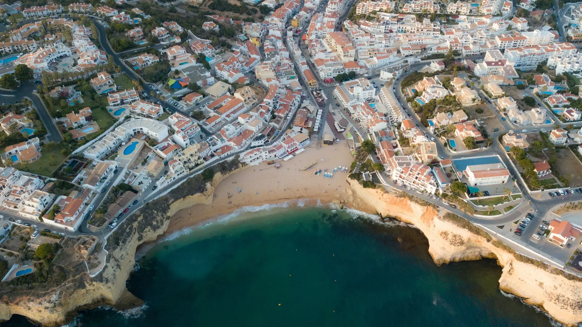 Algarve quer dar o salto na transição digital e tornar-se numa 'região inteligente', também com as "lições da pandemia"