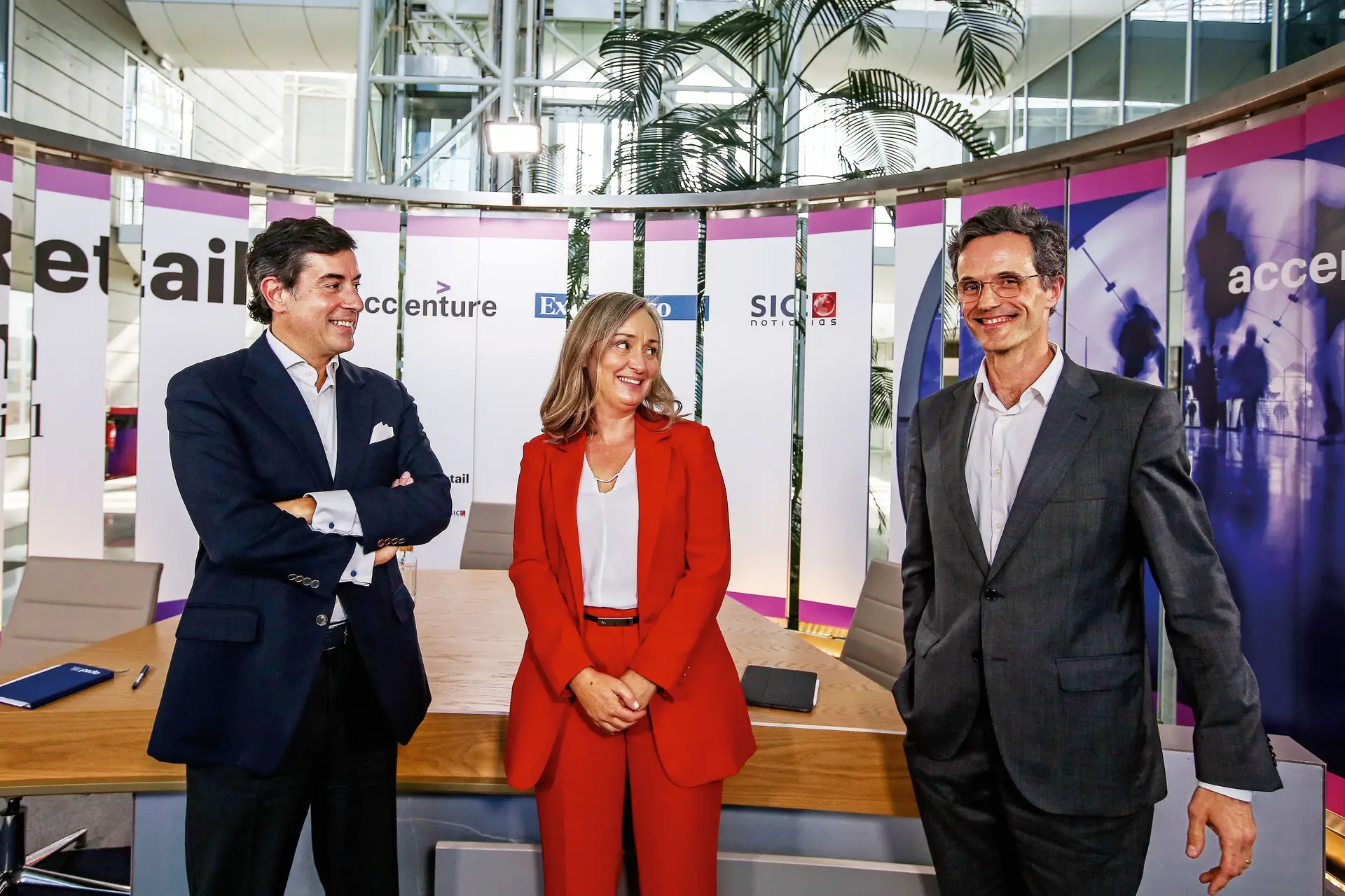 Gonçalo Lobo Xavier, Manuela Vaz e Miguel Veloso foram alguns dos convidados do painel da tarde do CEO Retail Forum