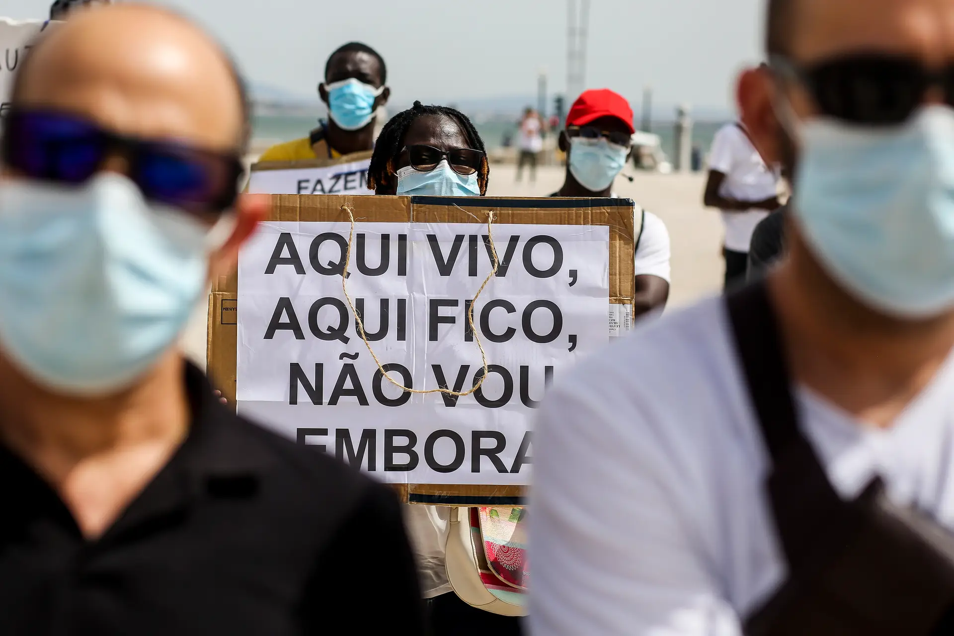 Qual é o impacto das migrações na demografia e na economia portuguesa?