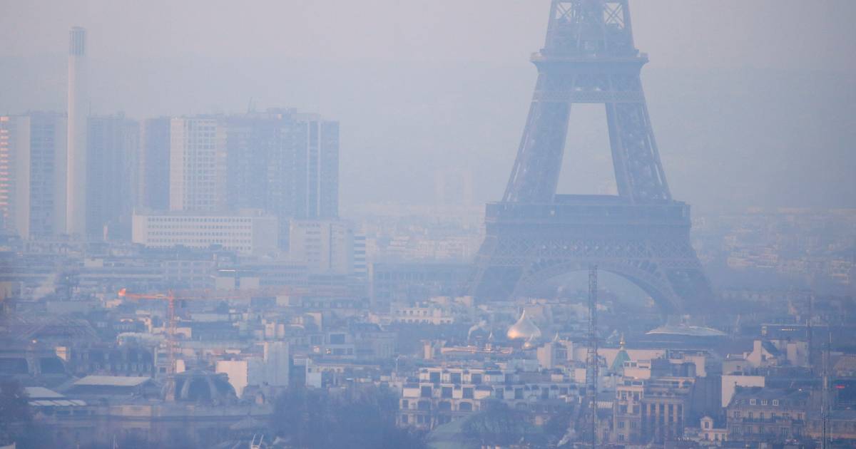 França toma medida inédita e proíbe alguns voos internos por causa das alterações climáticas