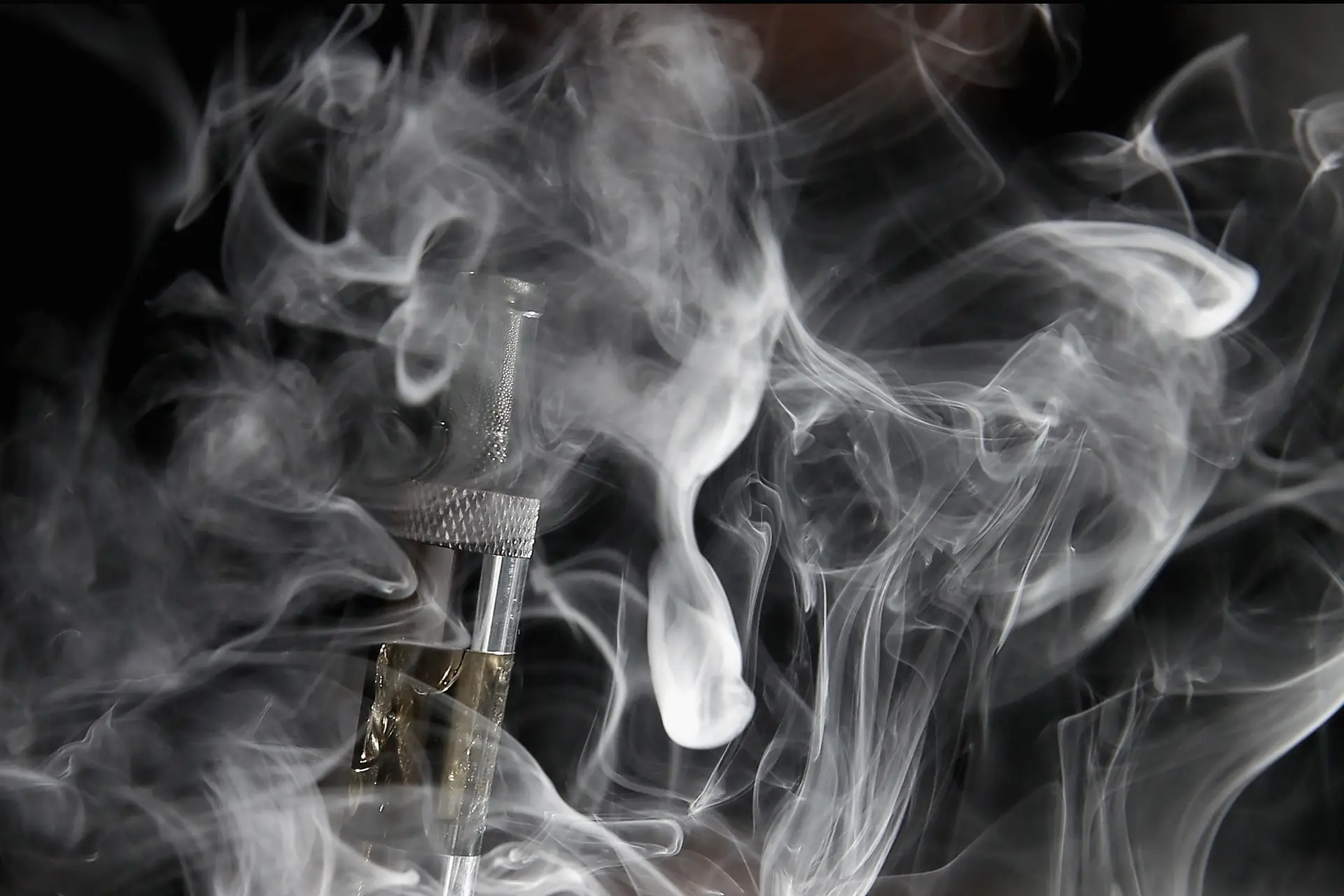 OMS alerta para perigo para a saúde do consumo de cigarros eletrónicos