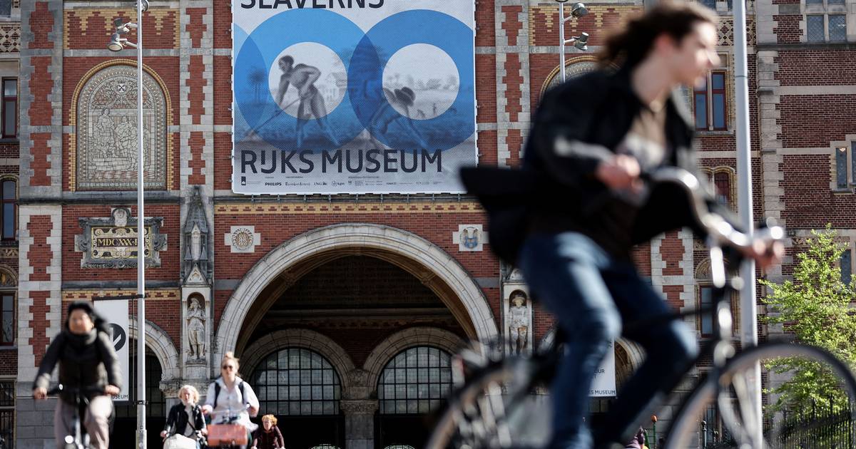 Amesterdão vai proibir consumo de canábis em espaços públicos
