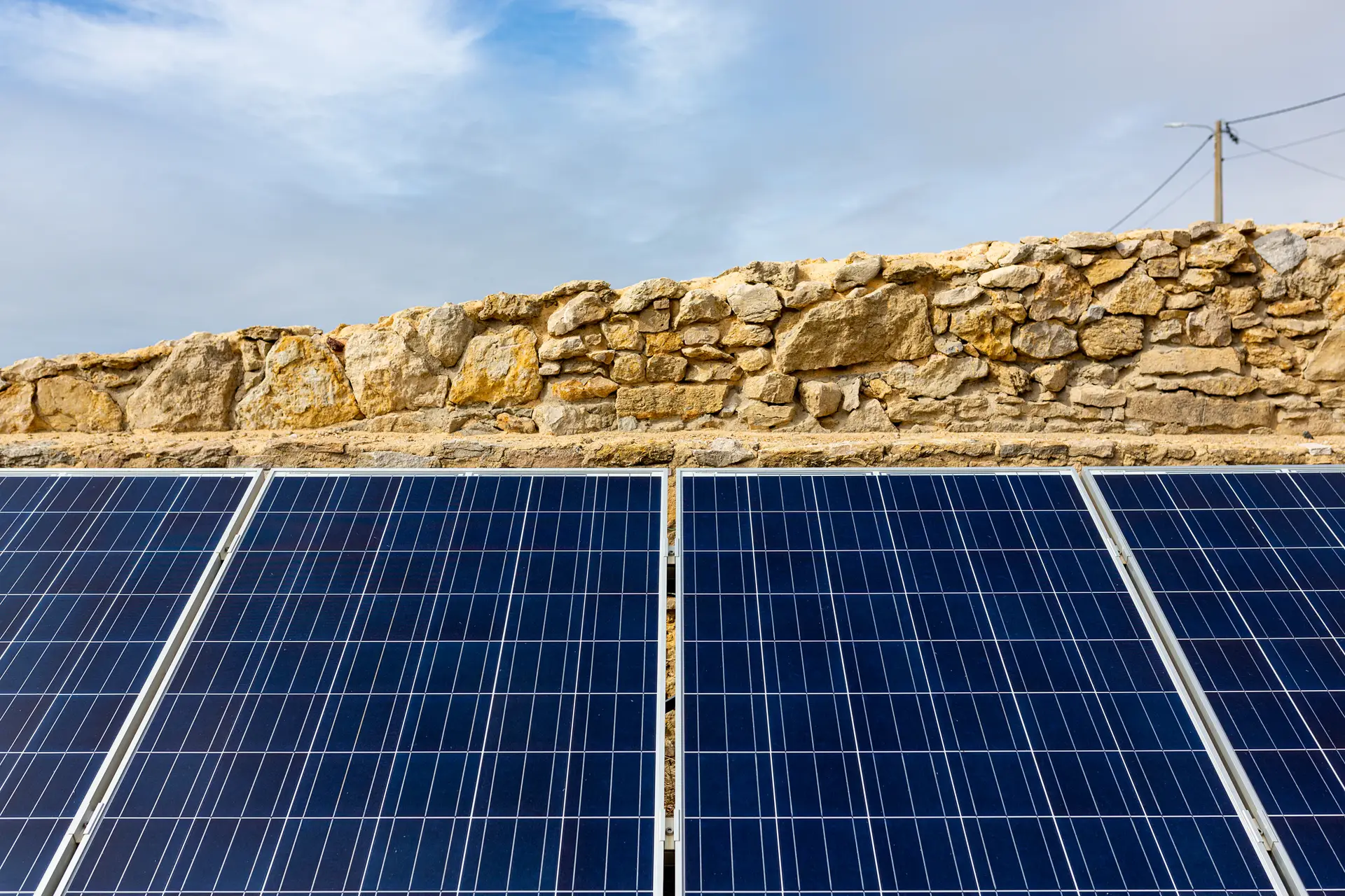 Obrigatoriedade de instalação de painéis solares em edifícios deve ser uma realidade até 2023