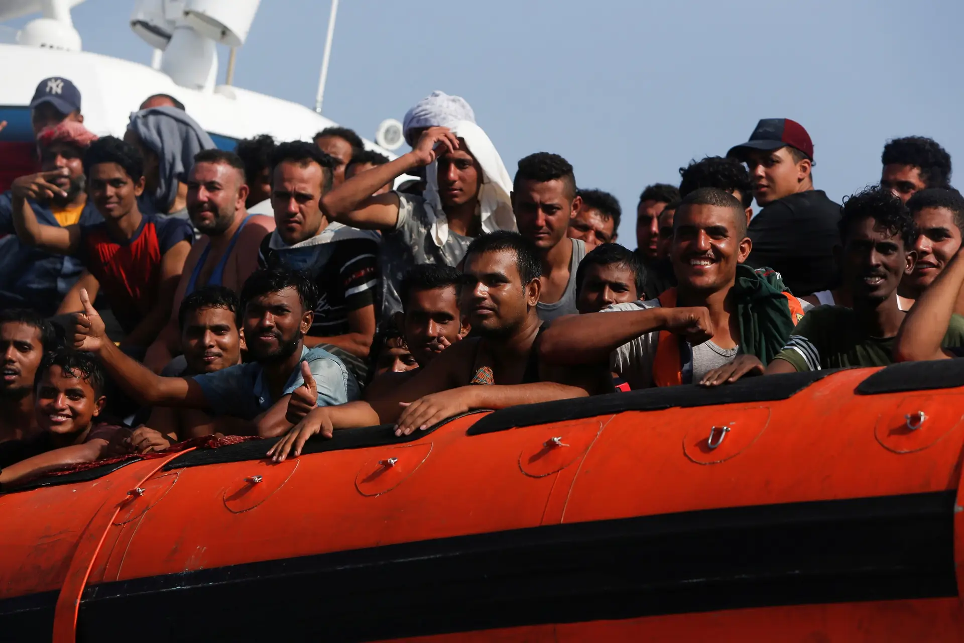 Bruxelas quer novas parcerias para combater migração irregular na UE