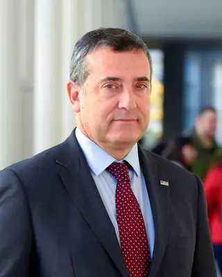 João Falcão e Cunha, diretor da Faculdade de Engenharia da Universidade do Porto,admite que a integração de cadeiras de humanidade em cursos de engenharia vai exigirflexibilidade de horário e deslocações 