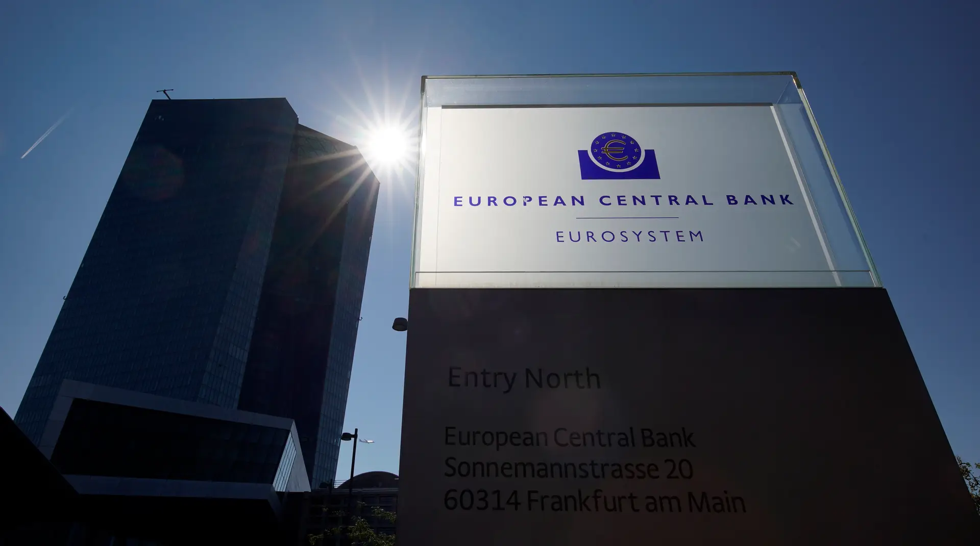 BCE vigia 31 bancos por riscos associados à subida das taxas de juro