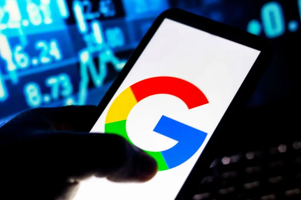 Dona da Google baixa lucro em 21%, apesar de aumento da faturação em 10%