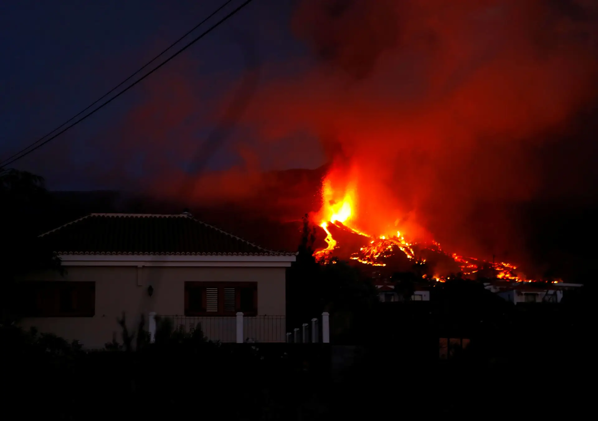 O Cumbre Vieja é um dos complexos vulcânicos mais ativos das ilhas Canárias, tendo a sua erupção mais recente ocorrido em 1971