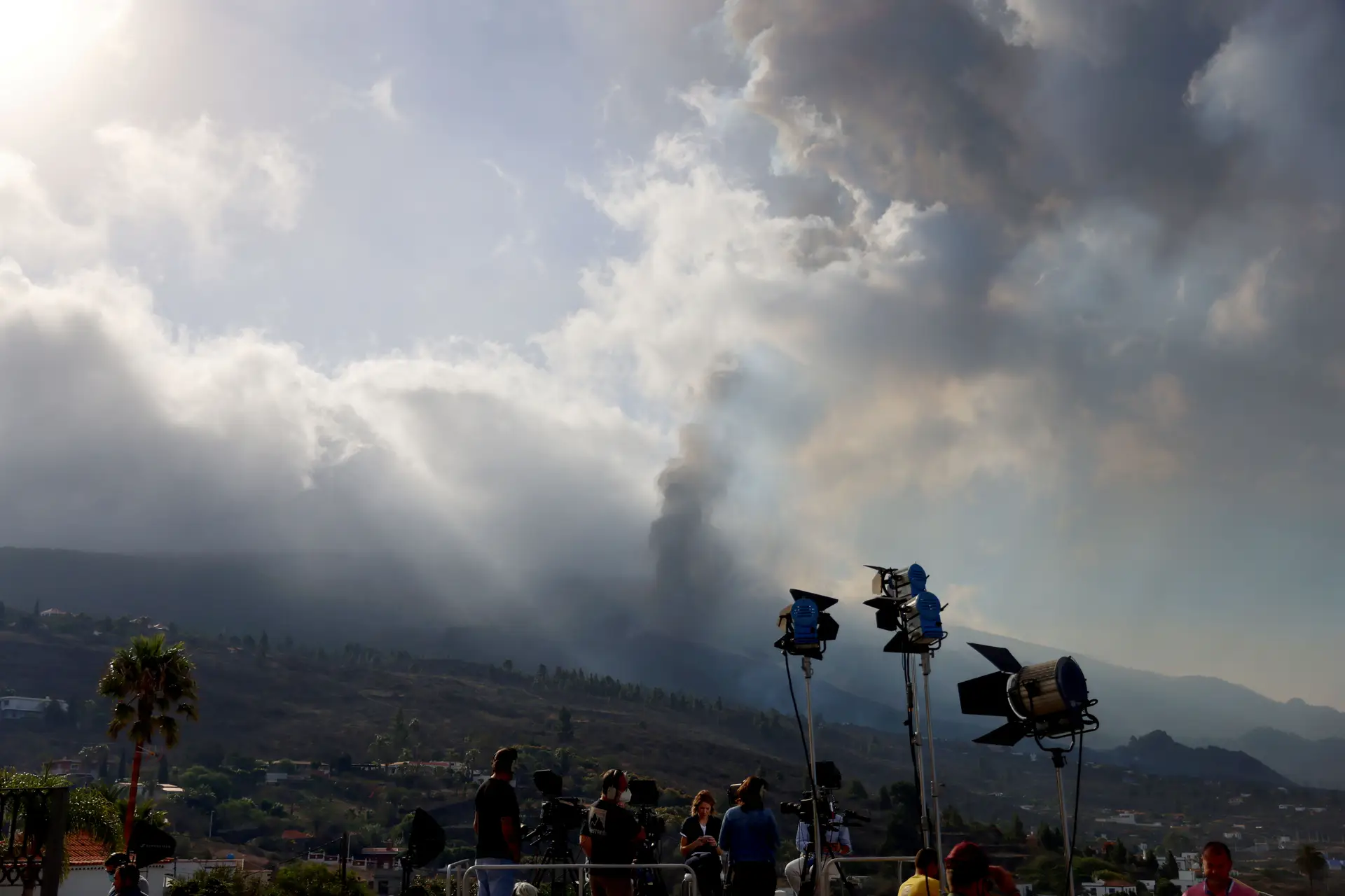 Vulcão em erupção nas ilhas Canárias