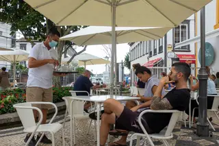 Os espaços para comer ao ar livre tenderão a ser mais procurados, segundo os especialistas