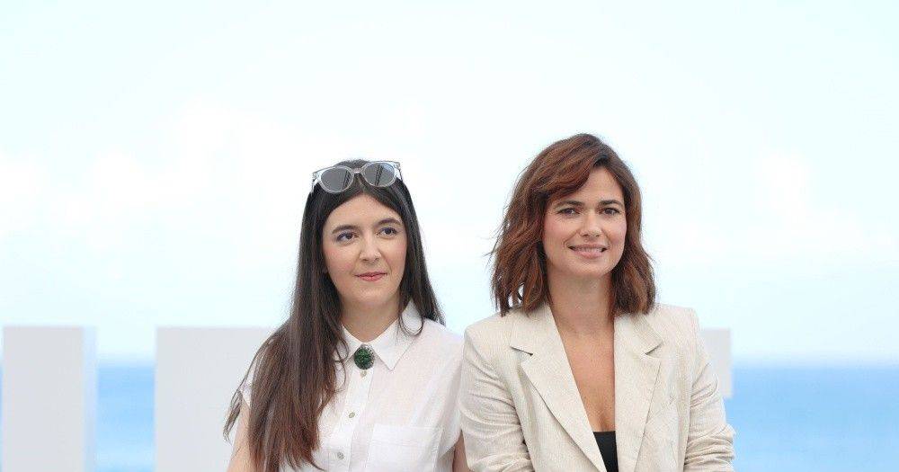 Com recados sobre "o neoliberalismo cada vez mais implacável", Laura Carreira volta a brilhar, agora em Berlim