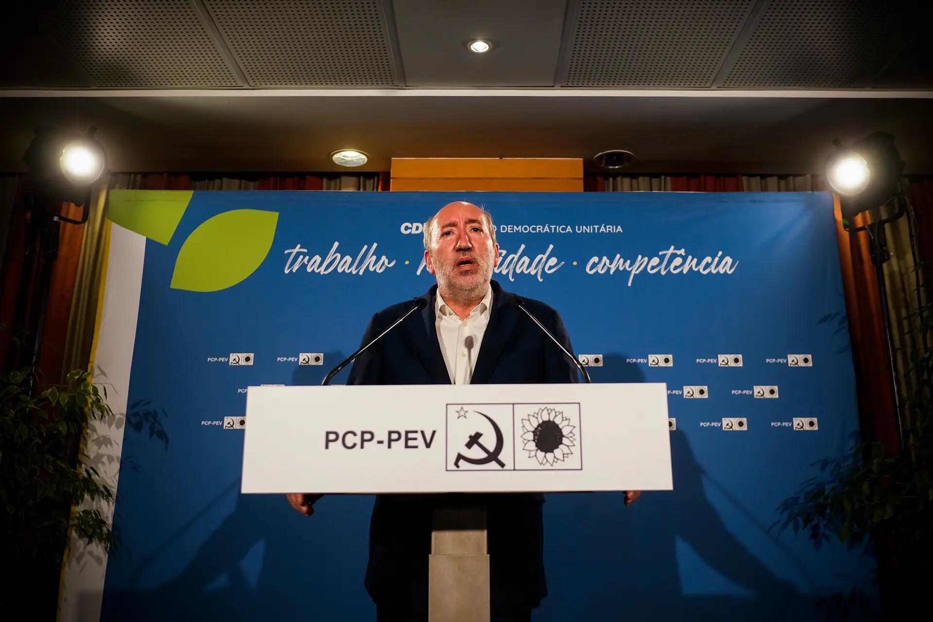 António Filipe do PCP comenta a abstenção na noite eleitoral das Autárquicas. Lisboa, 26 de Setembro de 2021. Pedro Nunes