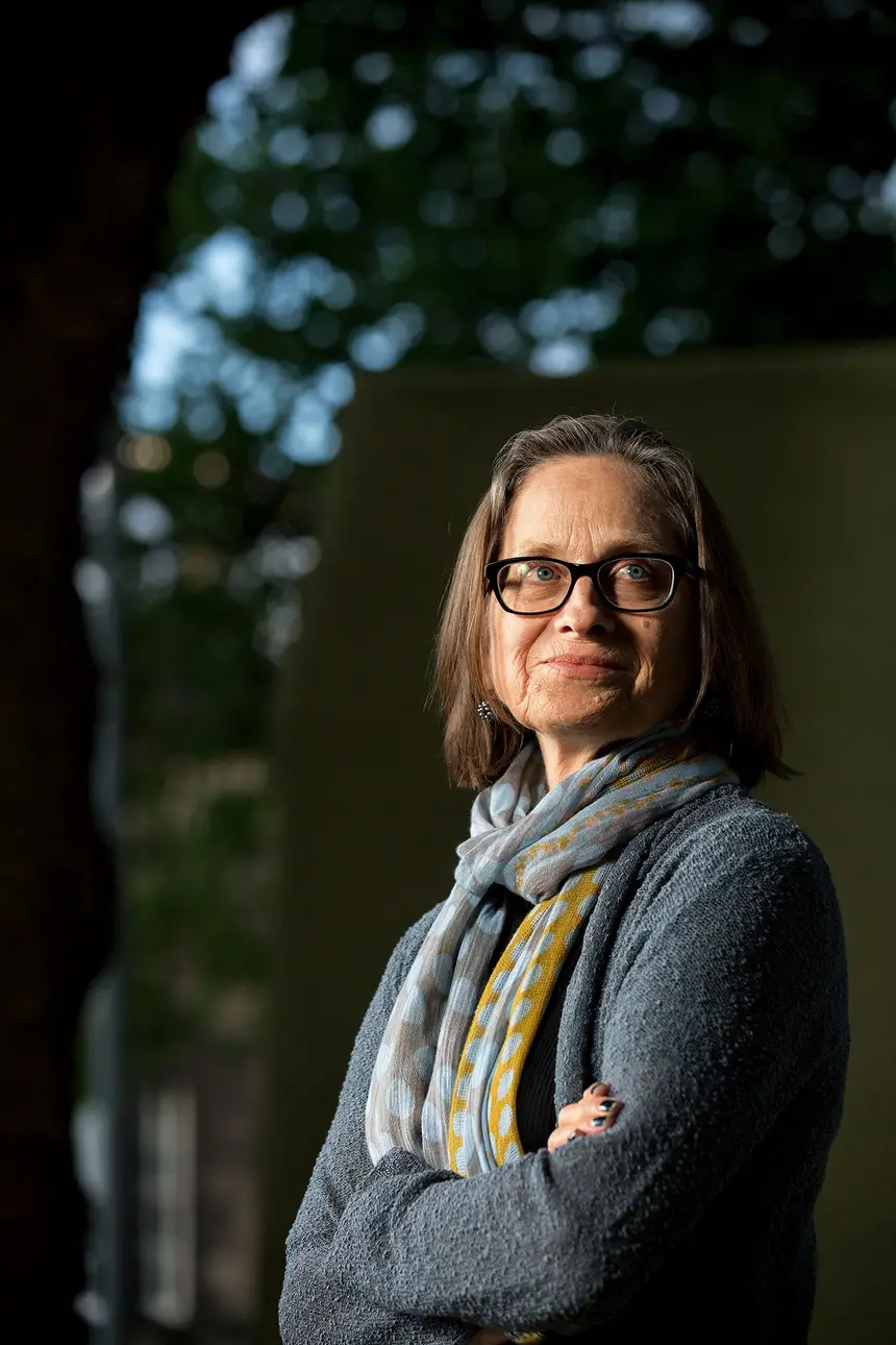 Expresso Lydia Davis é exímia nas histórias curtas. “Ensaios Um” é o