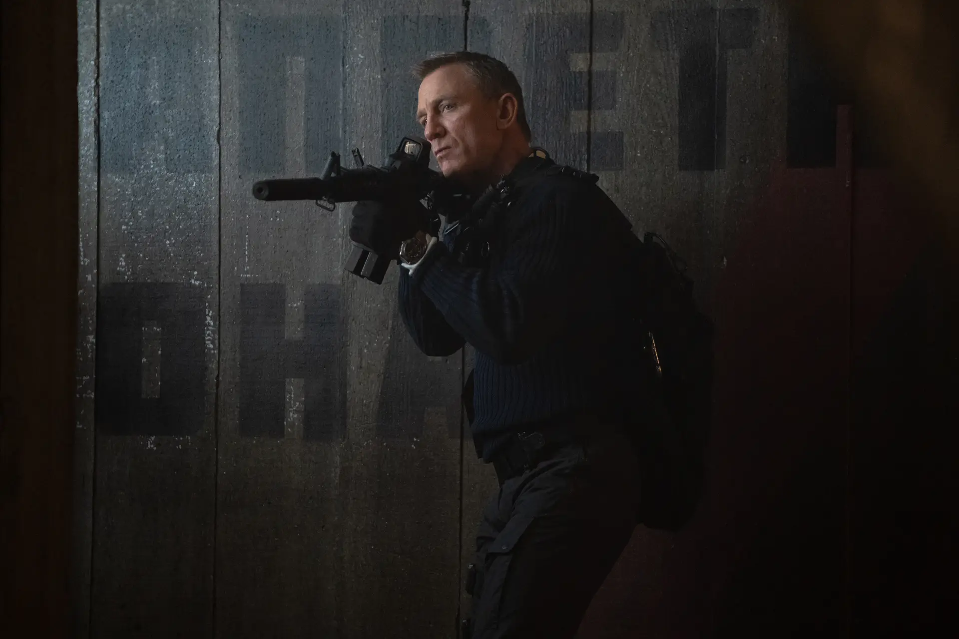 Daniel Craig interpreta James Bond pela quinta e última vez