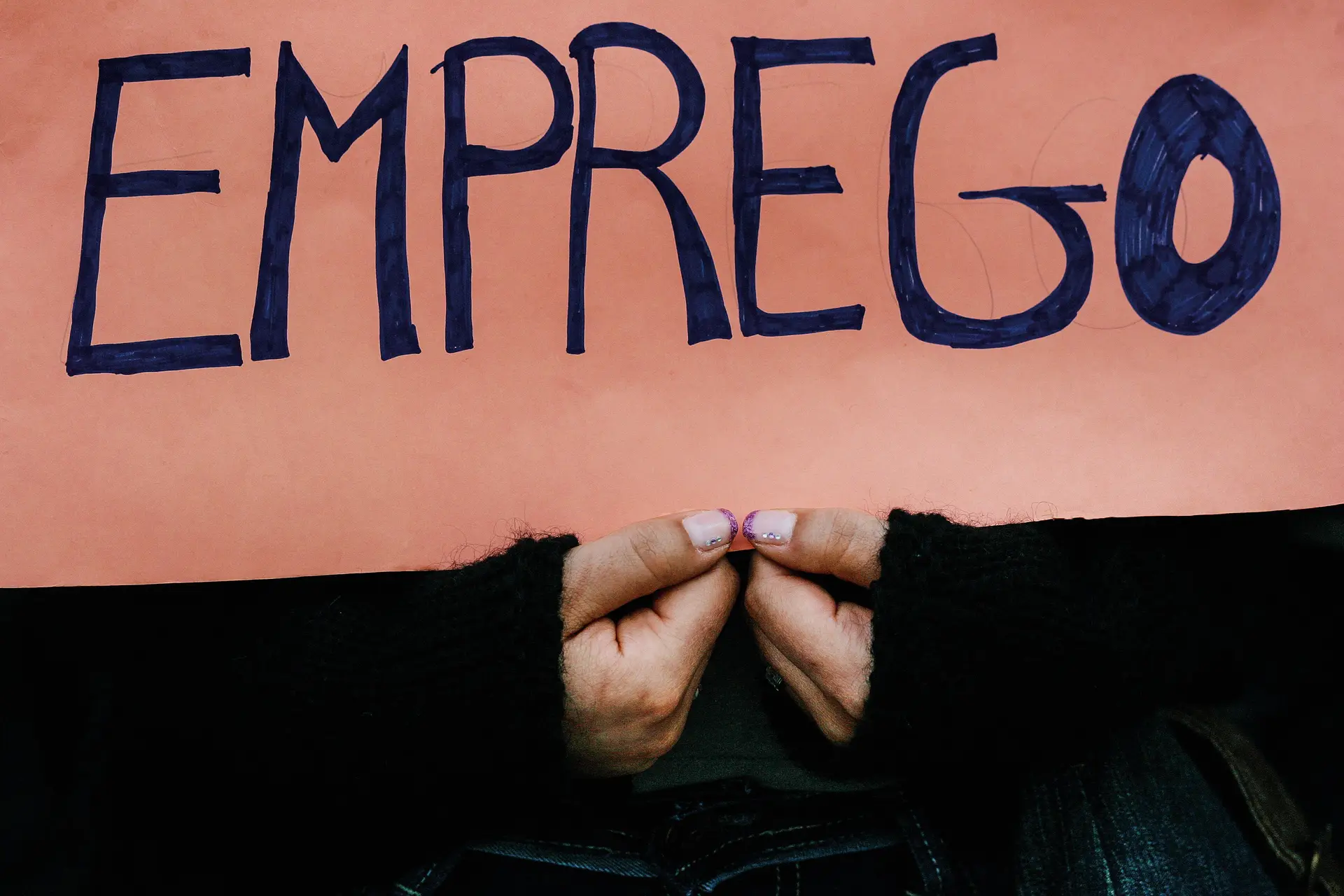 Taxa de desemprego manteve-se nos 6,1% no terceiro trimestre, emprego ultrapassa os 5 milhões de pessoas