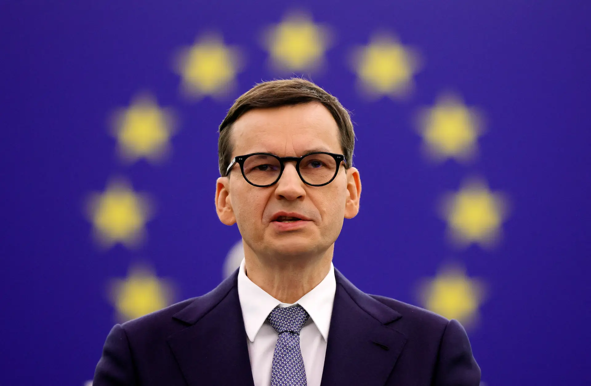 Mateusz Morawiecki no Parlamento Europeu depois da decisão do TC polaco em dar primazia à Constituição da Polónia sobre toda a lei europeia