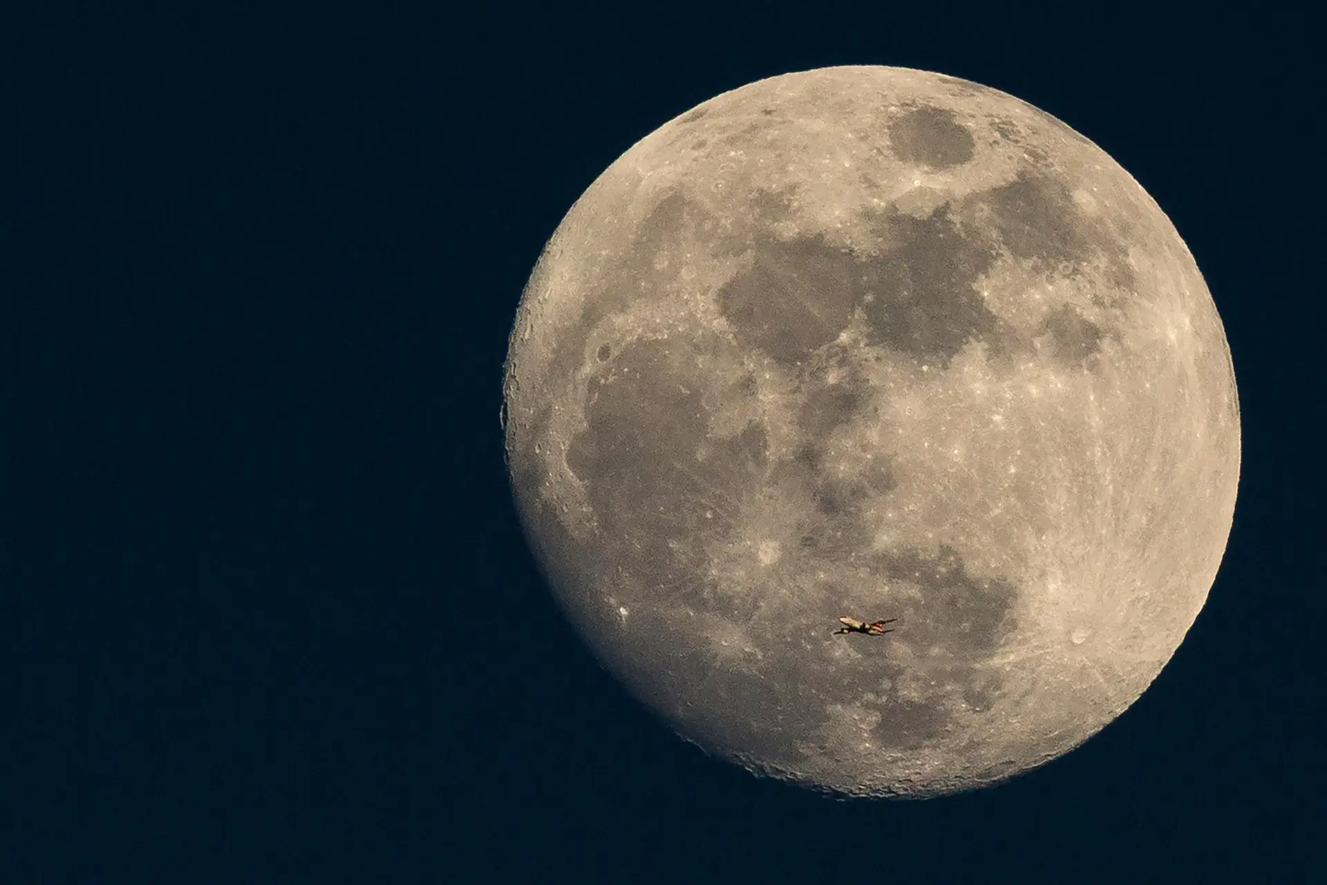 O Lado Oculto Da Lua