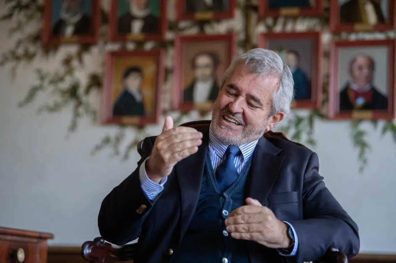 Álvaro Beleza defende viabilização do Orçamento pelo PS e fala em Seguro para as presidenciais