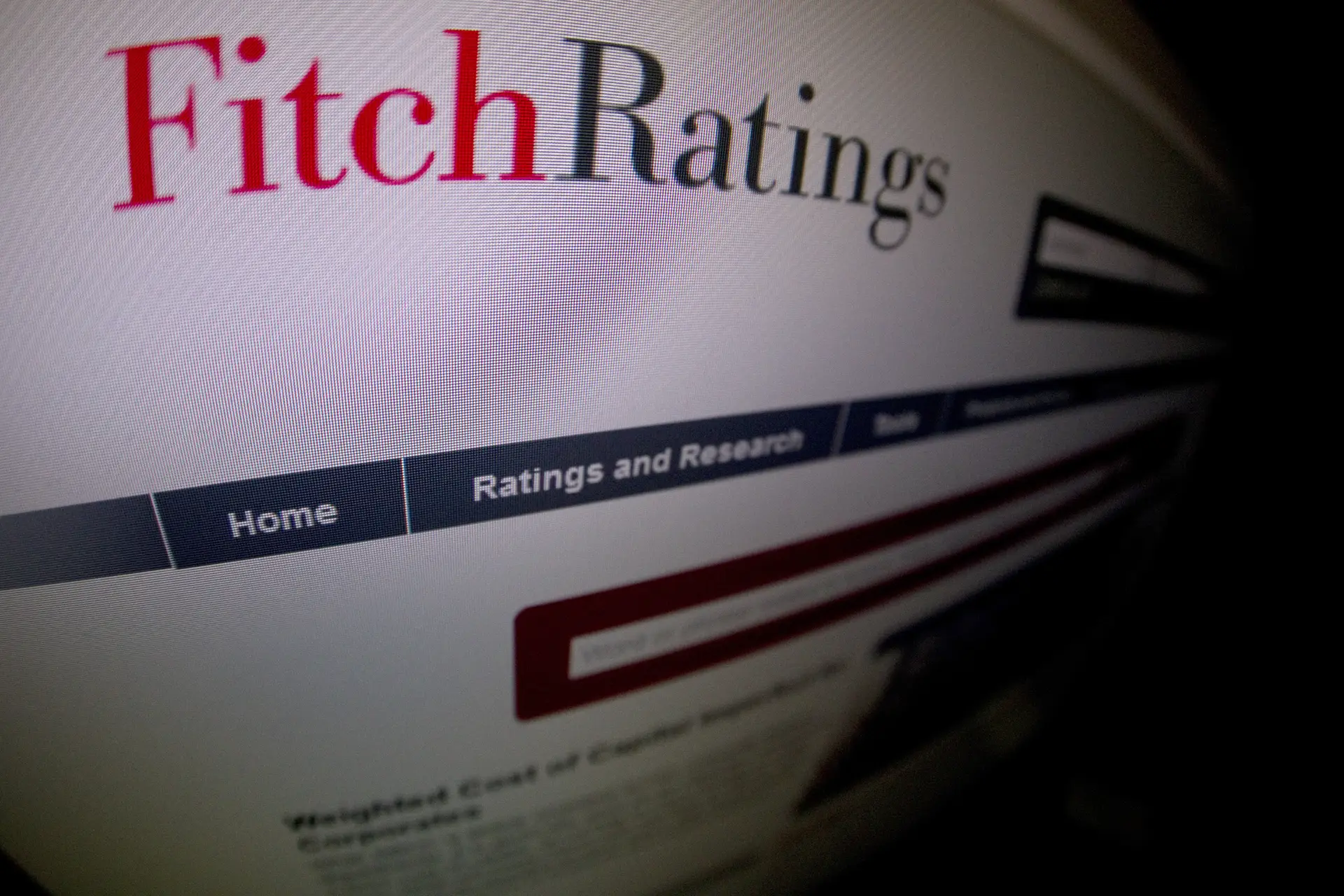 Fitch confirma ‘rating’ de Portugal em ‘A-’ e melhora ‘outlook’ para ‘positivo’