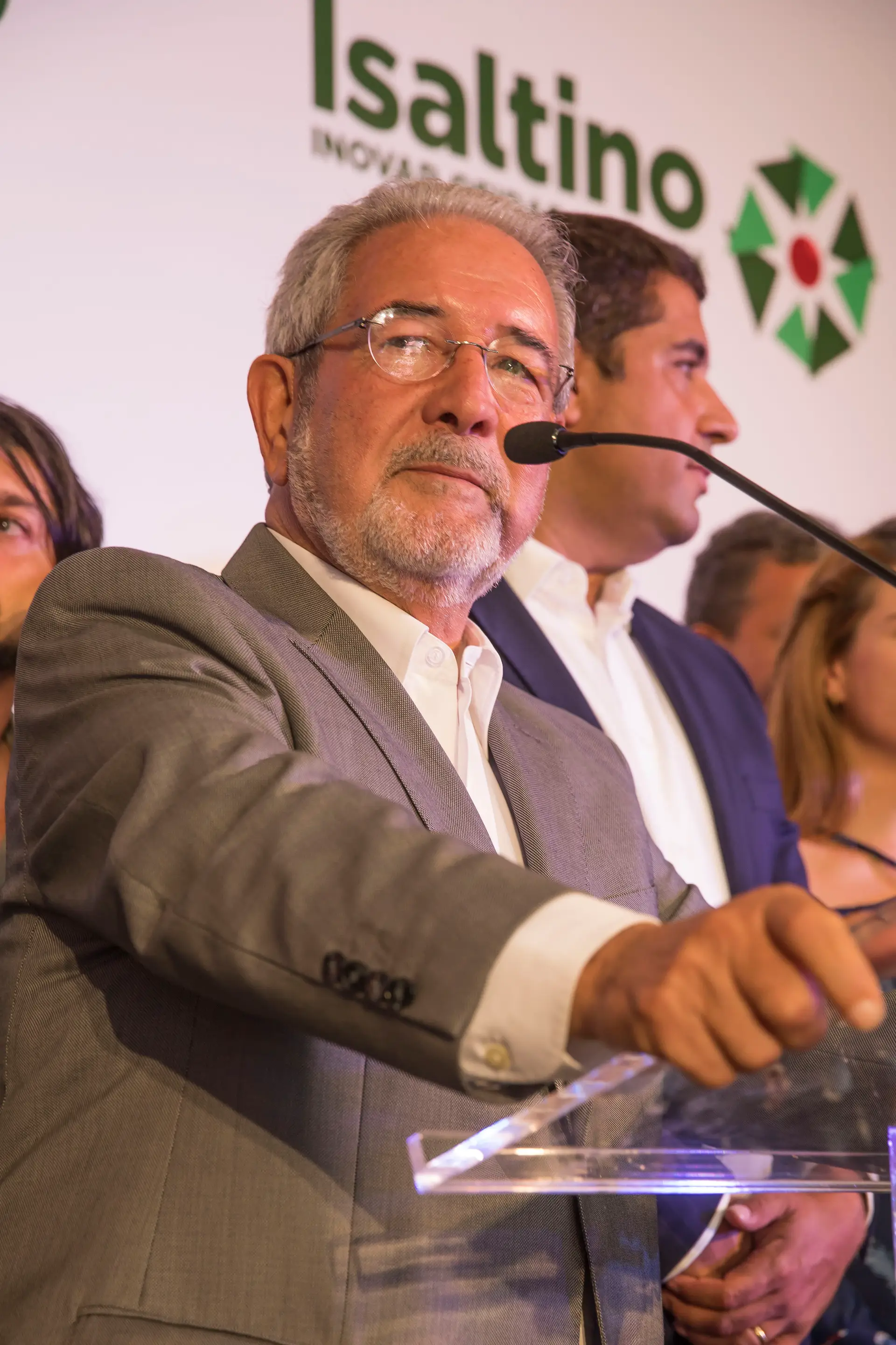 MP acusa seis titulares e ex-titulares de cargos políticos de prevaricação, incluindo Isaltino Morais