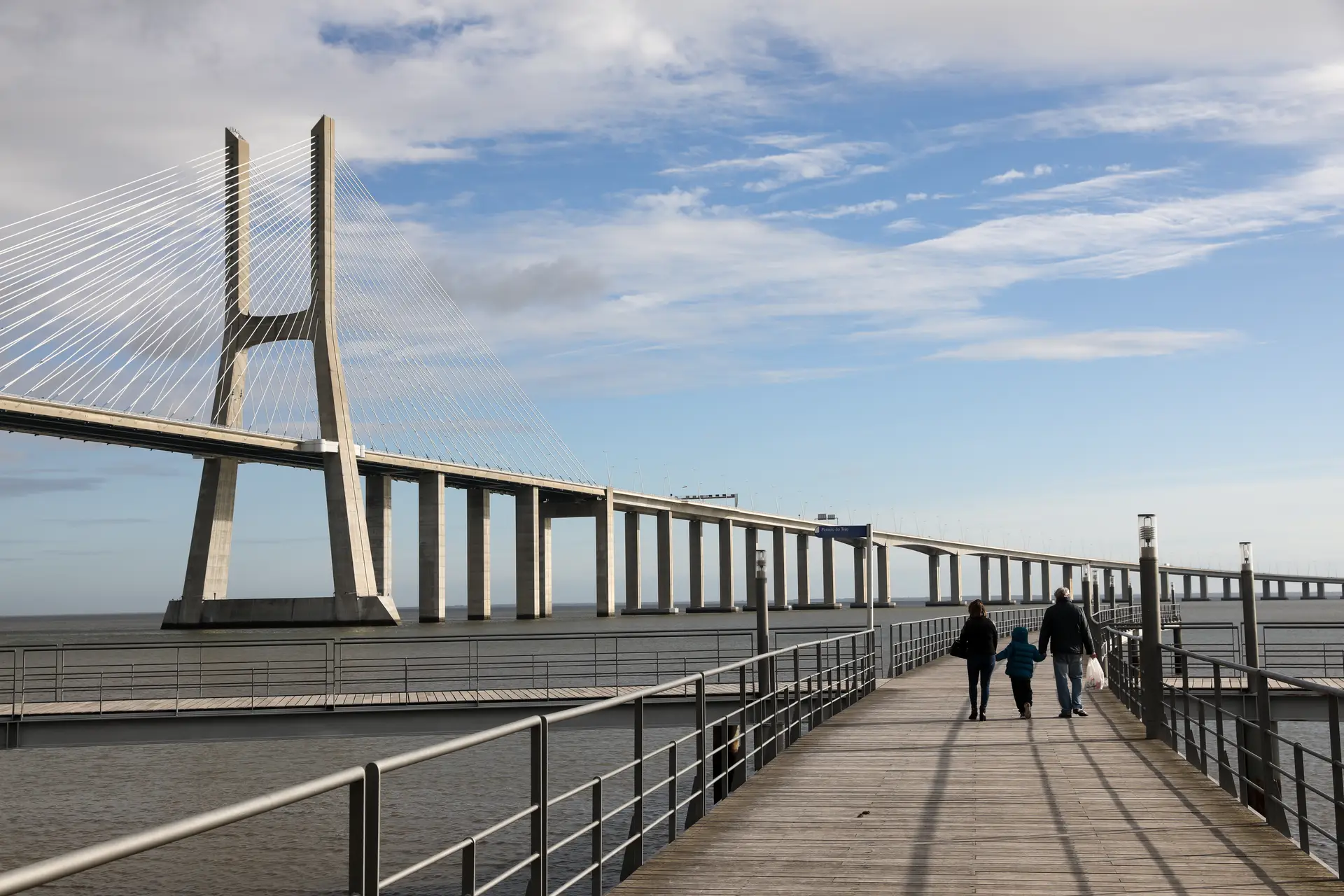 Ponte Vasco da Gama vai estar encerrada ao trânsito