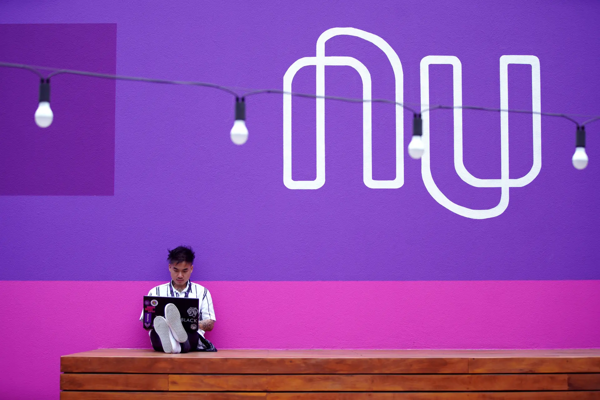 Brasileiro Nubank estreia-se em Wall Street como maior tecnológica financeira da América Latina