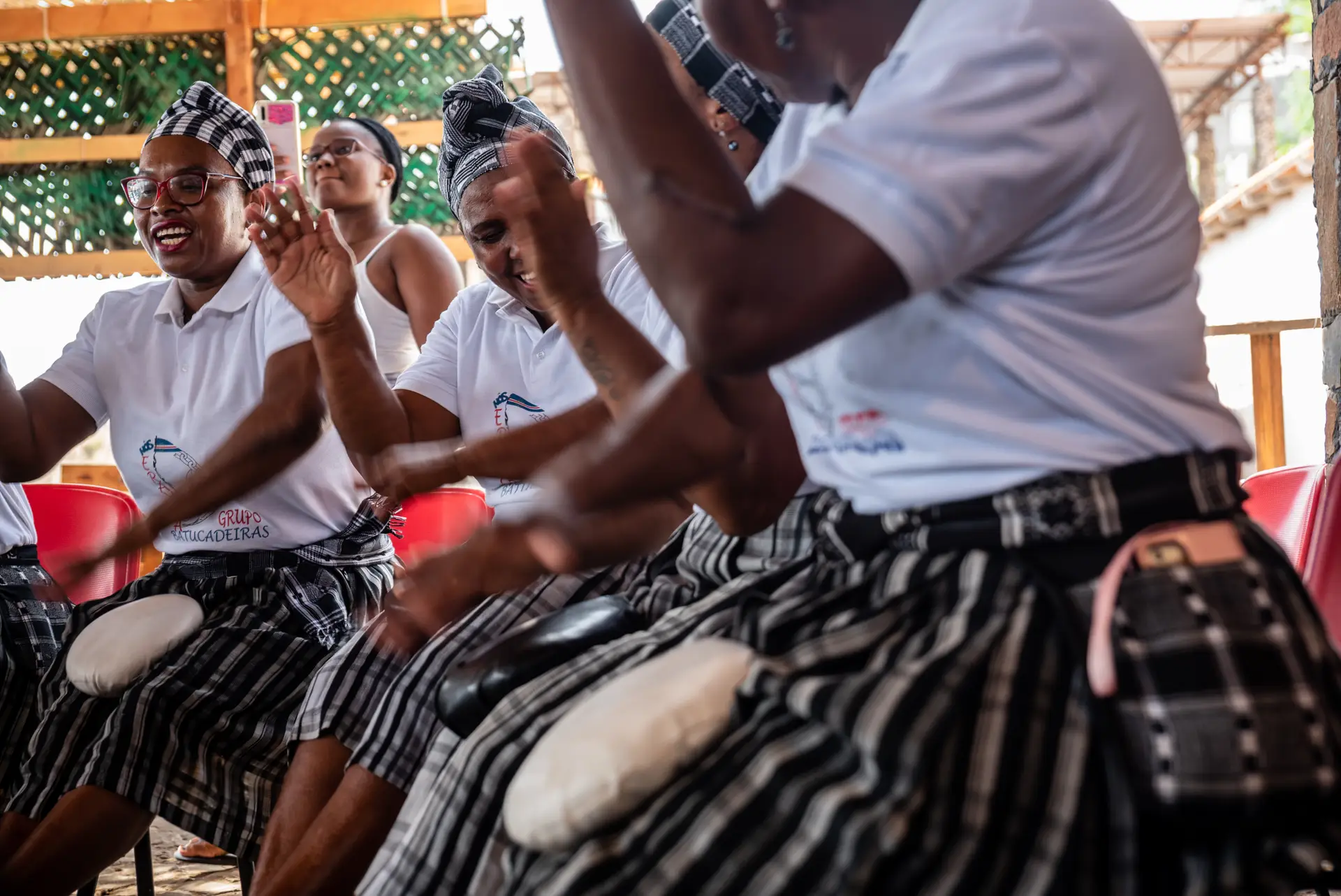A Associação Nôs Herança de Batucadeiras da Cidade Velha é uma das instituições que se dedica a preservar a tradição cabo verdiana.