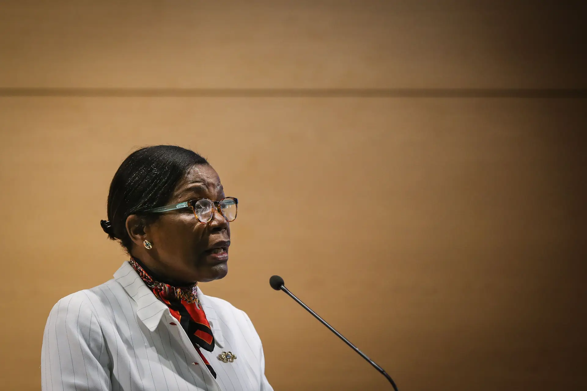 A ministra Francisca Van Dunem tem recebido cartas da administradora do Siresp a denunciar favorecimento da Motorola