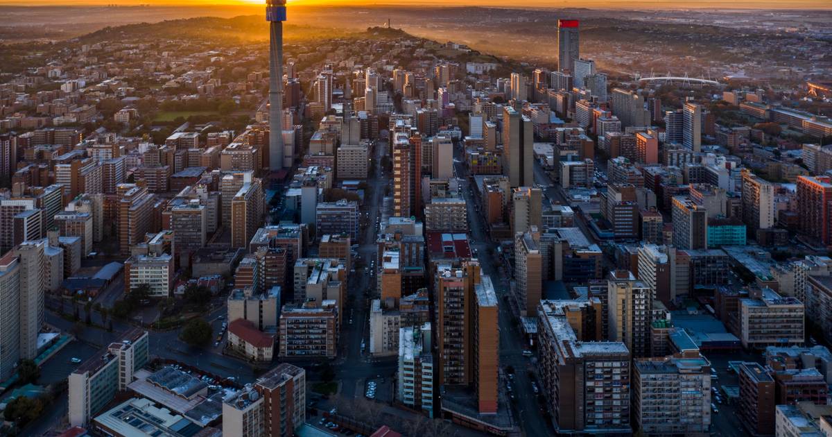 Grupo mata pelo menos 12 pessoas em tiroteio na África do Su