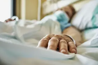 Covid-19: incidência desce acima dos 70 anos, cuidados intensivos a 62% do limiar crítico em Portugal