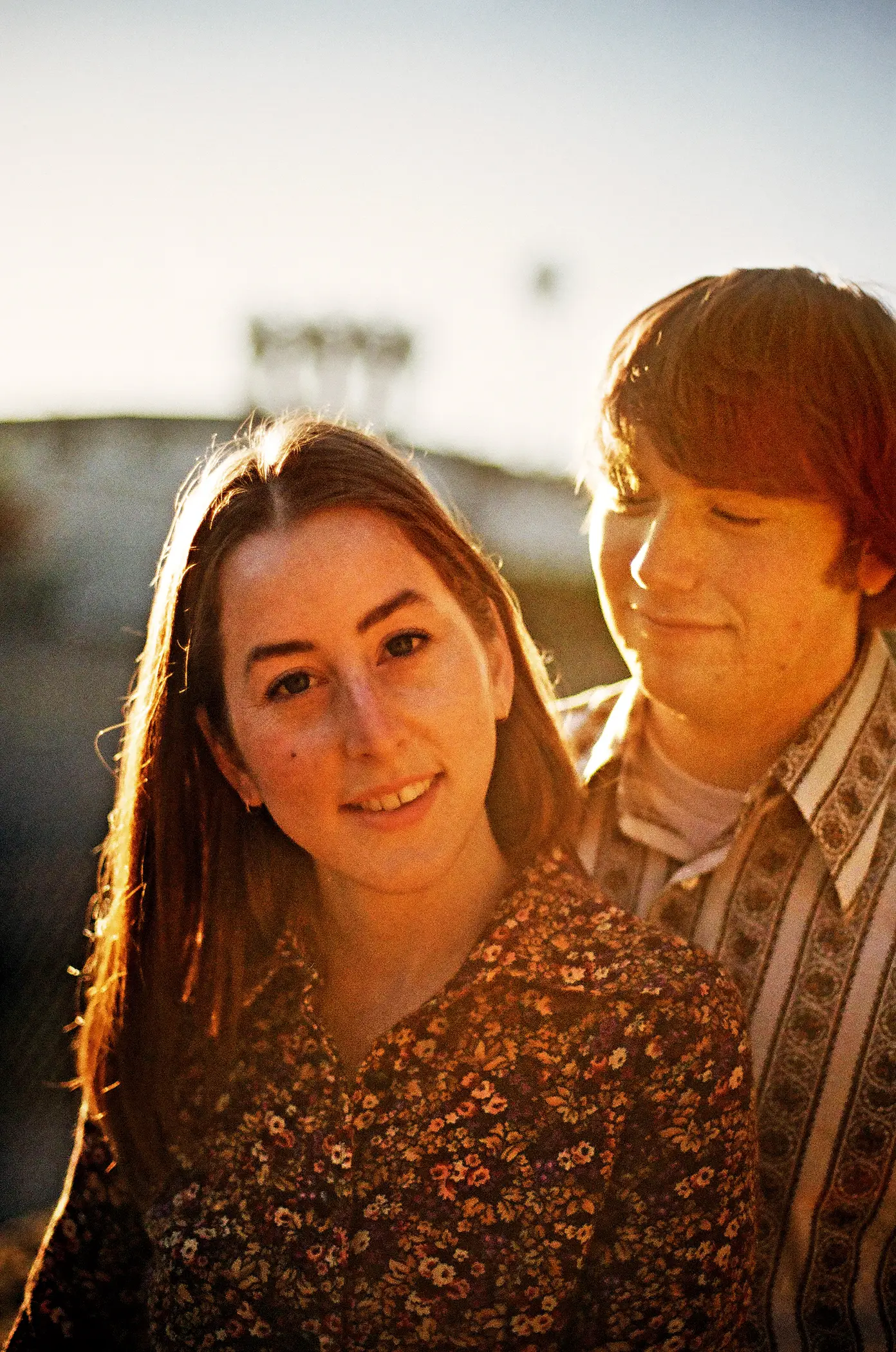 Alana Haim e Cooper Hoffman, os protagonistas