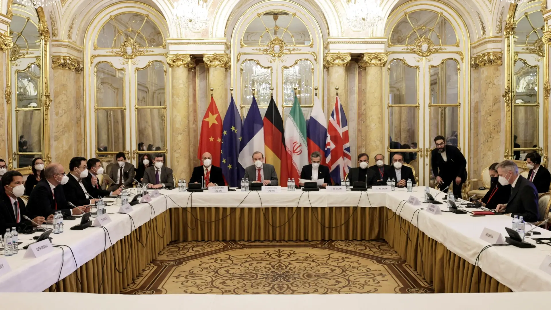 No último ano, decorreram em Viena difíceis negociações para restaurar o acordo nuclear assinado em 2015 por Teerão e pelos cinco membros permanentes do Conselho de Segurança da ONU