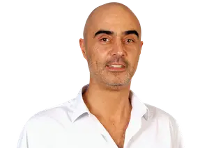 Cem mil milhões de economia paralela, e uma navalha no Martim Moniz