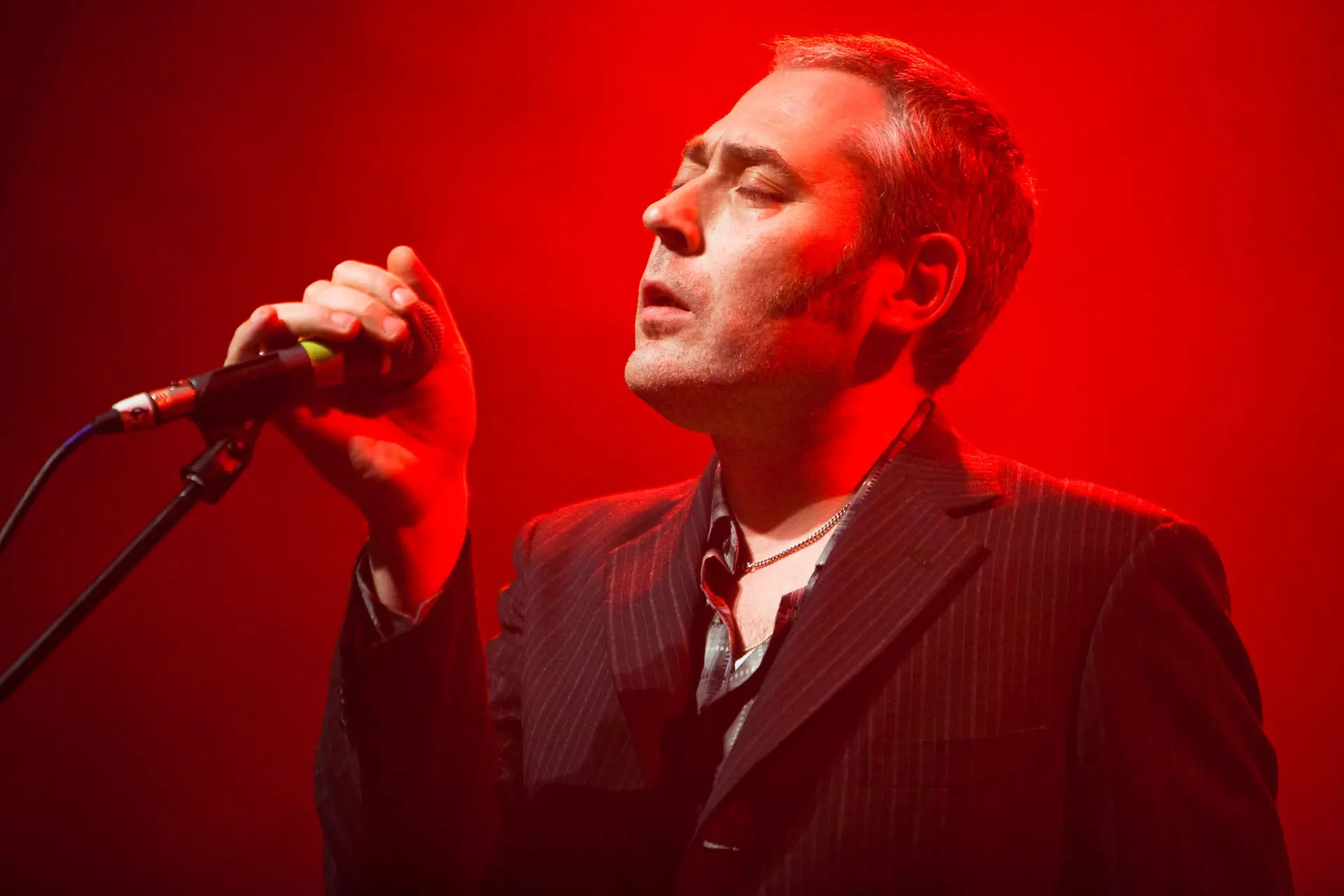 Os Tindersticks celebram 30º aniversário com ‘best of’ e uma canção ...