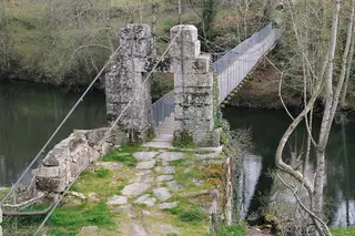 A antiga localização da ponte de arame