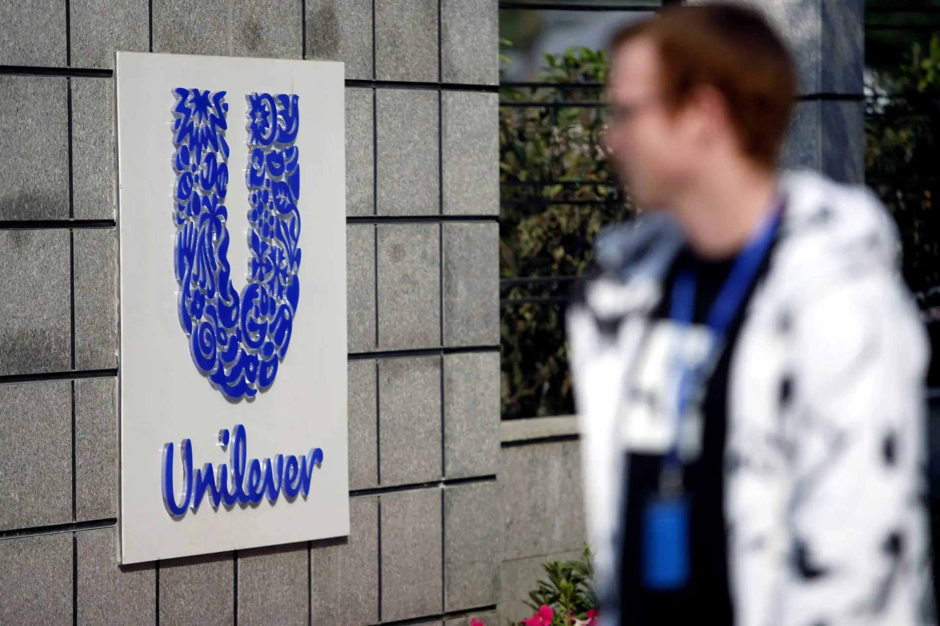 CEO da Unilever reforma-se no final de 2023