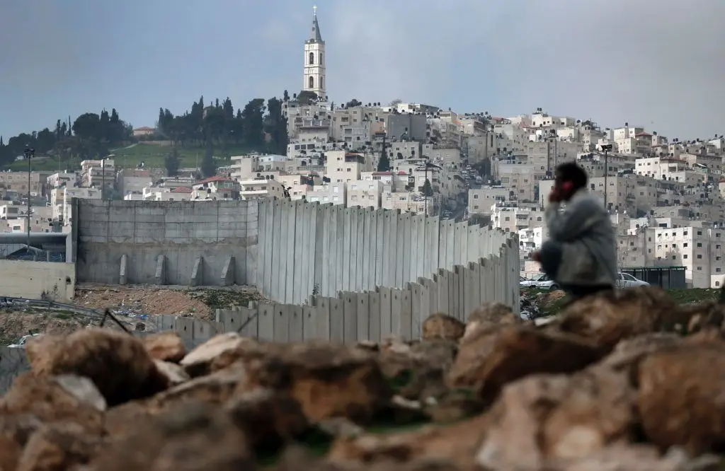 Um troço do muro que separa Israel da Cisjordânia, na zona de Jerusalém Oriental