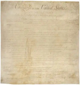 A Carta de Direitos, que contém as primeiras dez adendas à Constituição dos Estados Unidos, consagra a liberdade de expressão DR