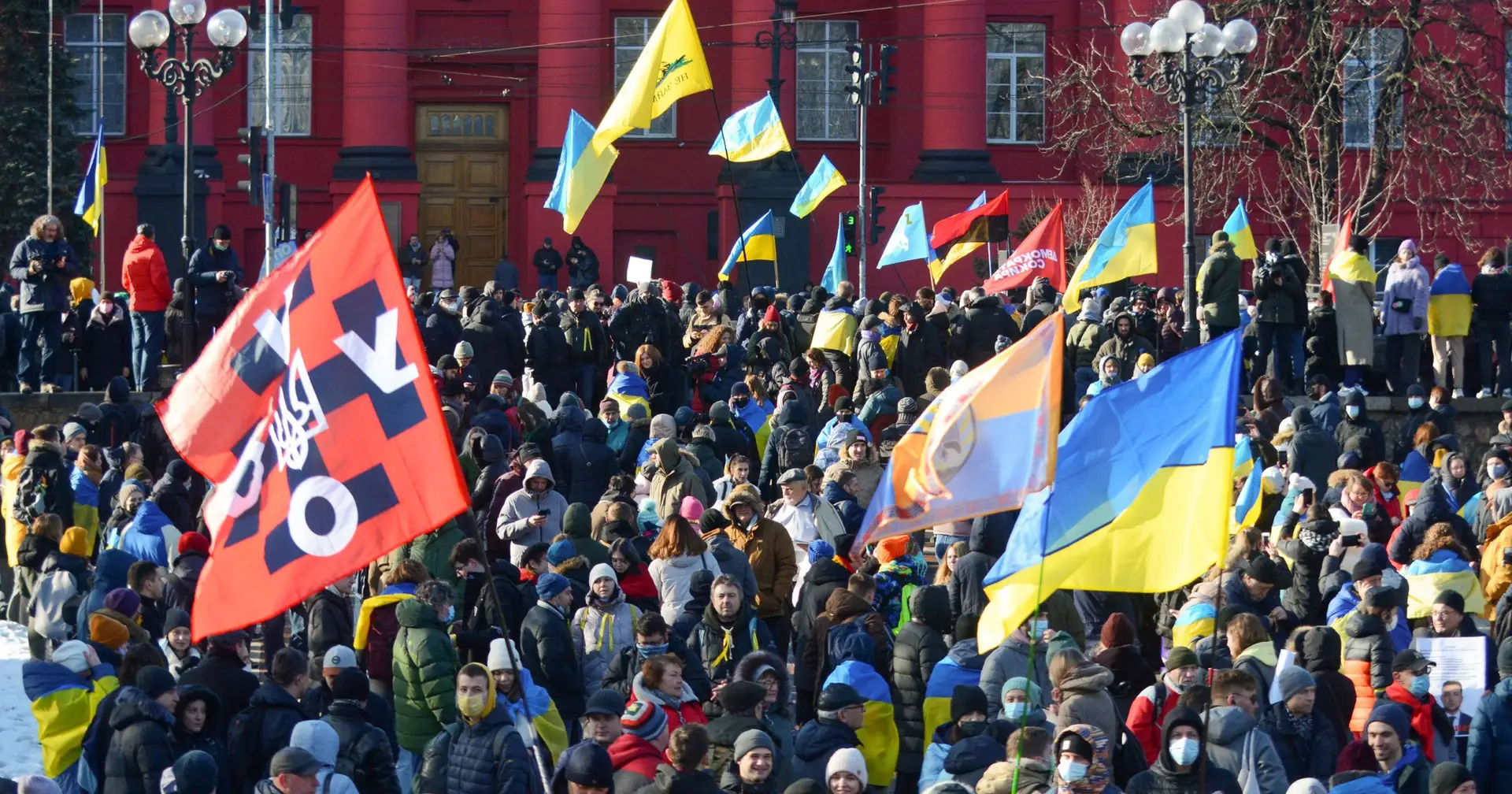 Expresso | Ucrânia: Milhares Manifestam-se Em Kiev Contra Possível ...