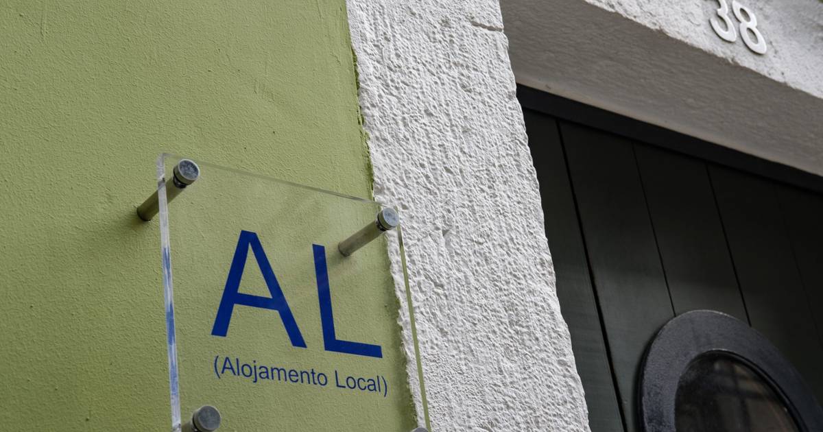 Alojamento Local: autarquias começam a analisar falta de entrega de comprovativos em janeiro