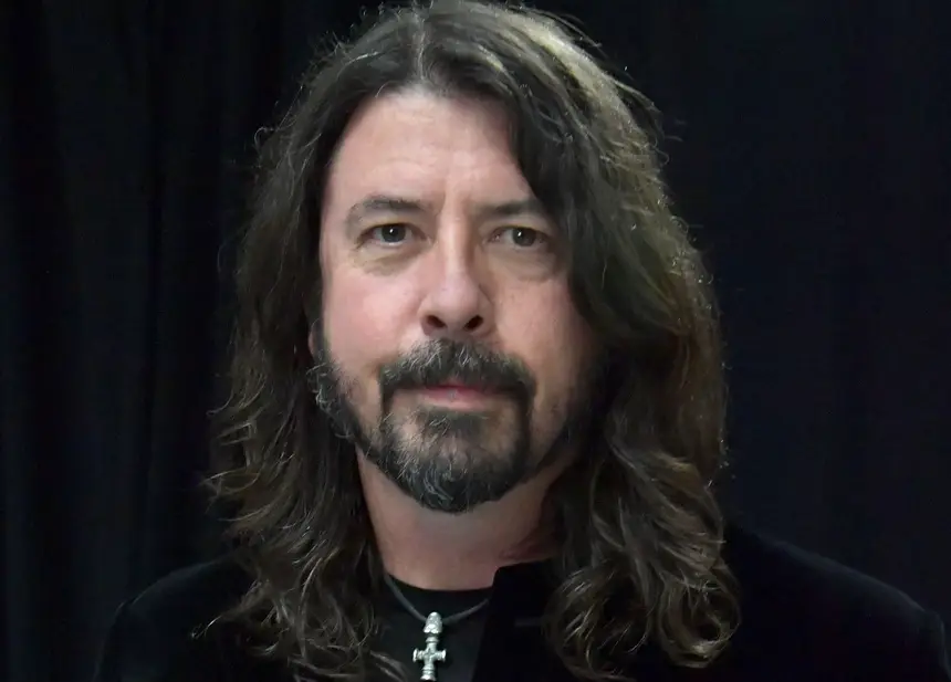 Dave Grohl diz qual é a melhor banda que já abriu para o Foo Fighters