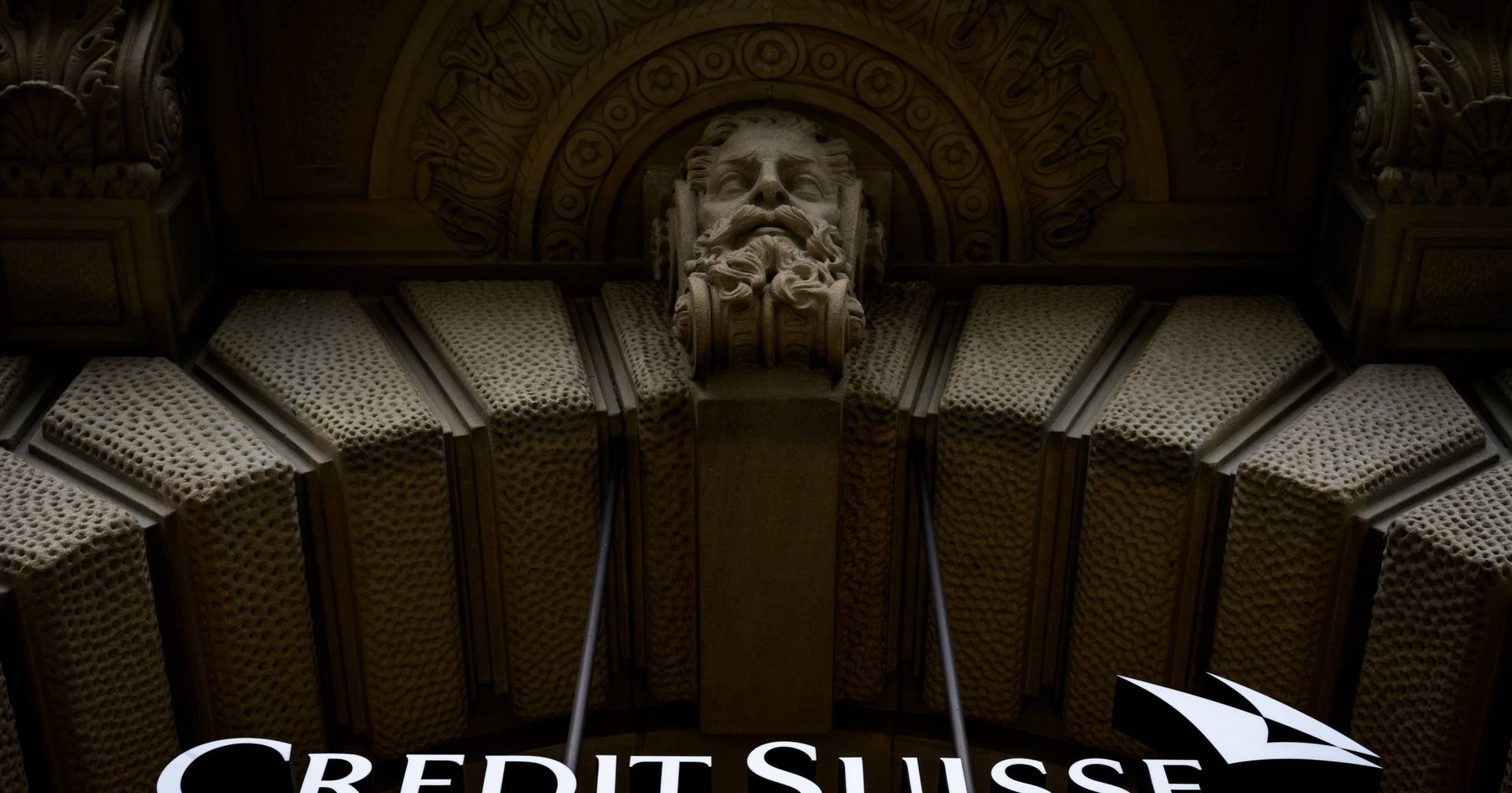Credit Suisse enfrenta buraco de capital superior a 8 mil milhões de euros, estima Goldman Sachs